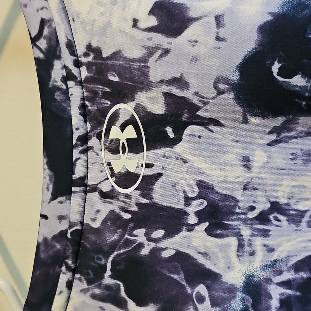 Under Armour Purple And White - Picture 4 of 5